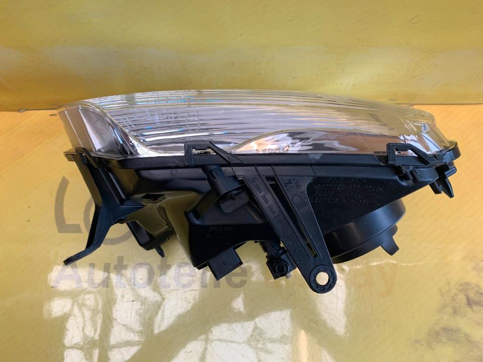 Dacia Duster Halogen Scheinwerfer rechts 260104172R ✅